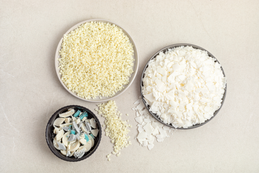 Hình ảnh các loại sáp nến dạng hạt, mảnh và màu