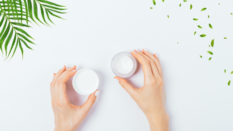 Khái niệm kem dưỡng ẩm và kem dưỡng da