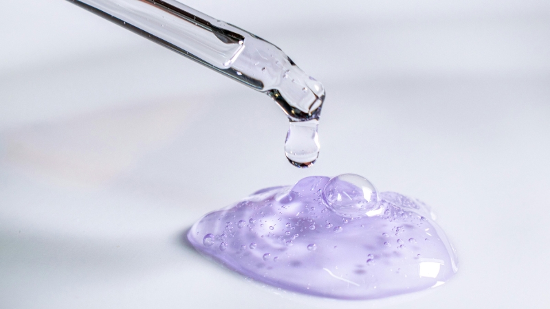 Tác hại khi quên đóng nắp serum