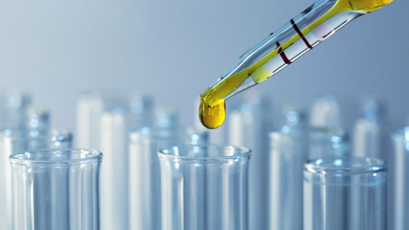 Tránh sử dụng sản phẩm chứa Corticoid