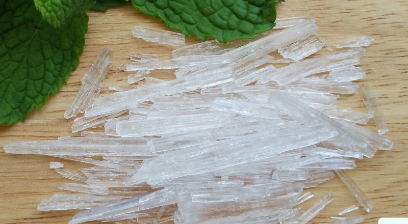 Menthol Crystal – Tinh Thể Bạc Hà: Công dụng, tính chất & ứng dụng trong mỹ phẩm